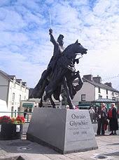 Owain Glyndwr (Machynlleth).jpg